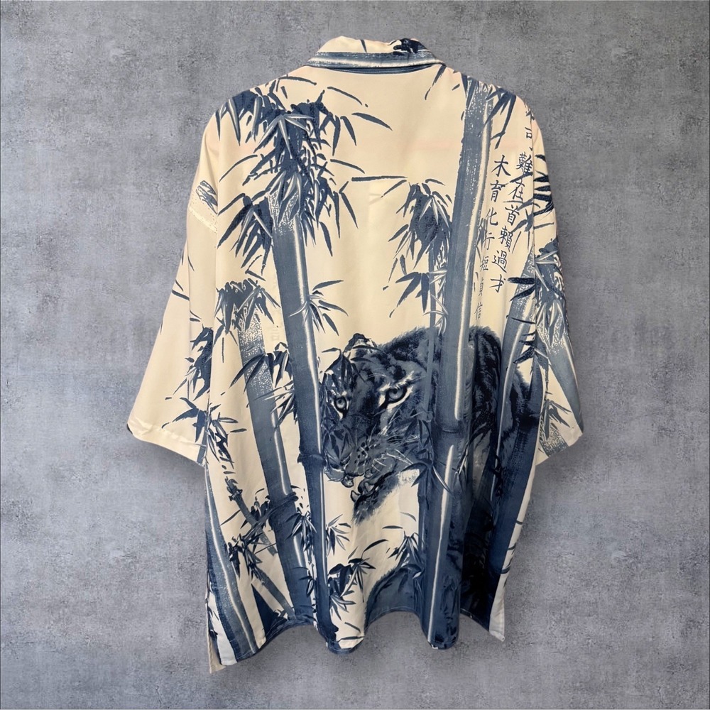 Vintage South Pole Short Sleeve Button Up Blue White Tiger Shirt 2XL GTub7 - Picture 2 of 6